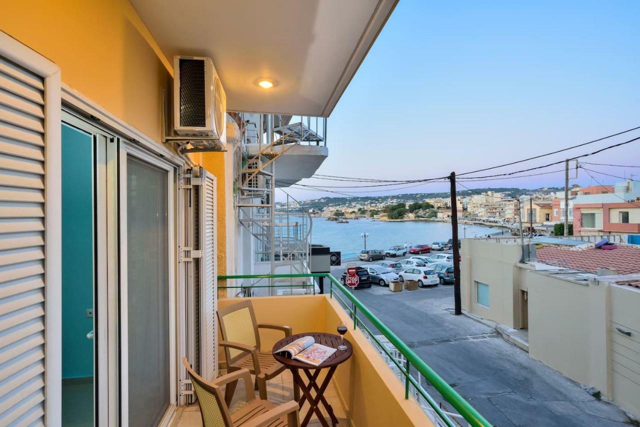 SEASIDE Old Venetian Harbour 1st Floor Appartement Chania  Buitenkant foto