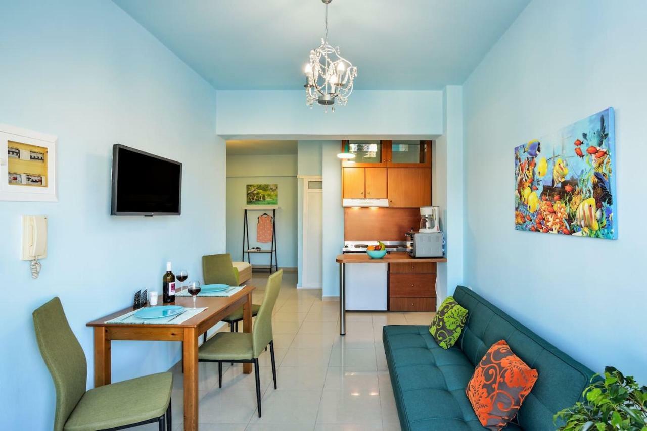 SEASIDE Old Venetian Harbour 1st Floor Appartement Chania  Buitenkant foto